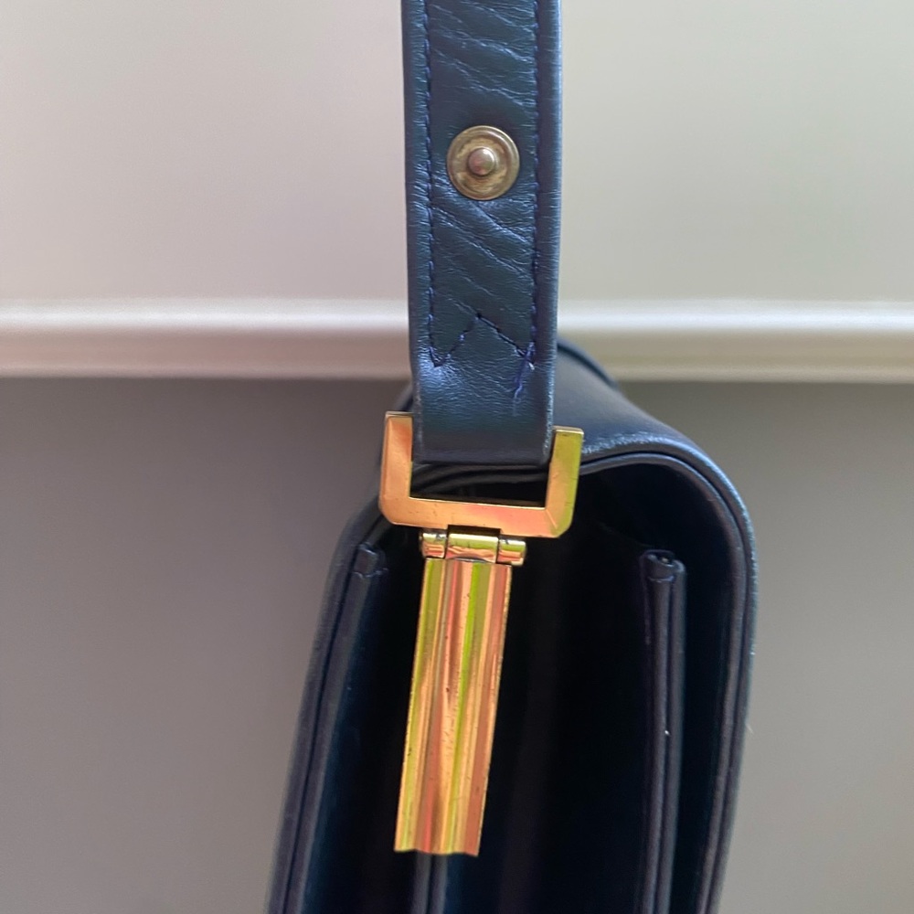 Celine Vintage Black/Dark Navy Triomphe Leather Shoulder Bag - Picture 6 of 17
